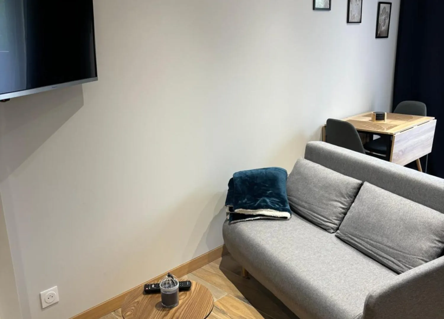 Greoux Apartment